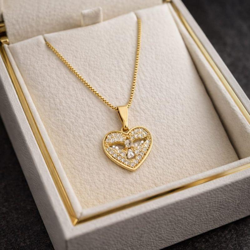 PINGENTE CORAÇAO CRAVEJADO ESPIRITO SANTO