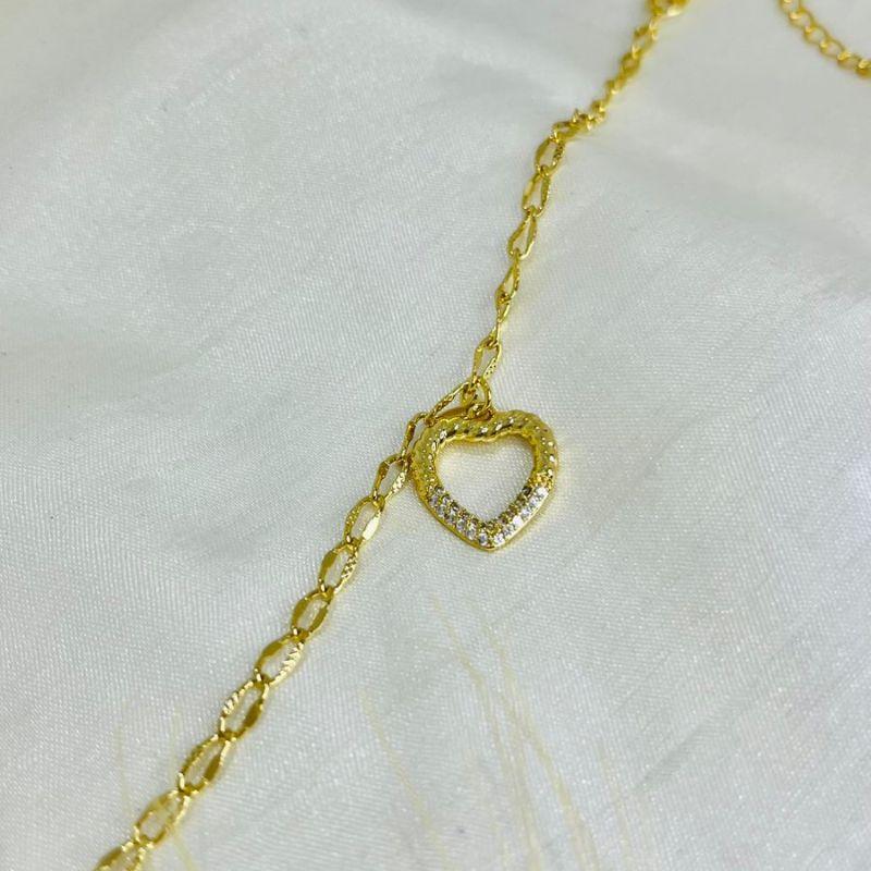 PULSEIRA FEMININA CORAÇÃO VAZADO PONTA ZIRCONIA